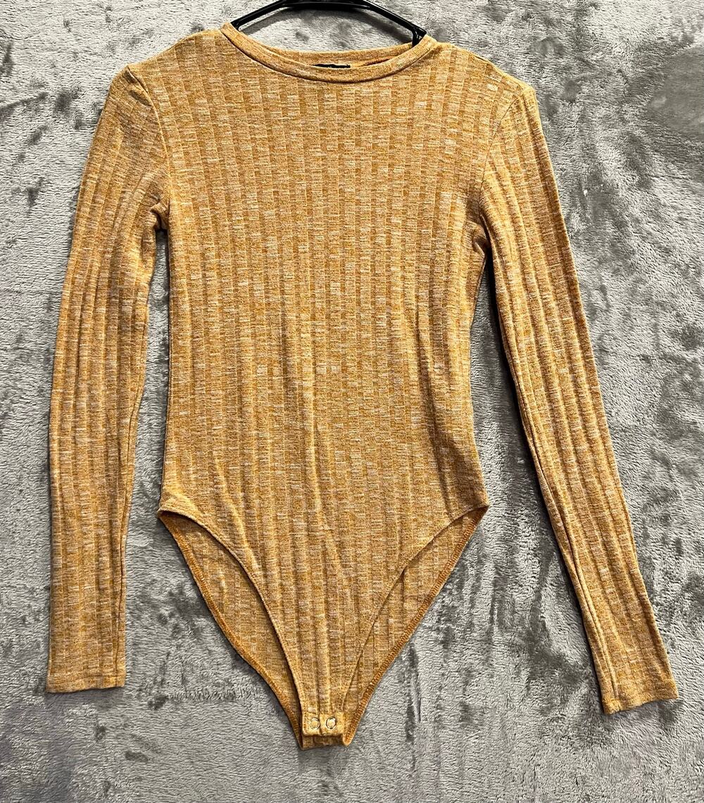 Women’s Gold Bodysuit Size Small Forever 21 Long Sleeves Ribbed Festival Concert